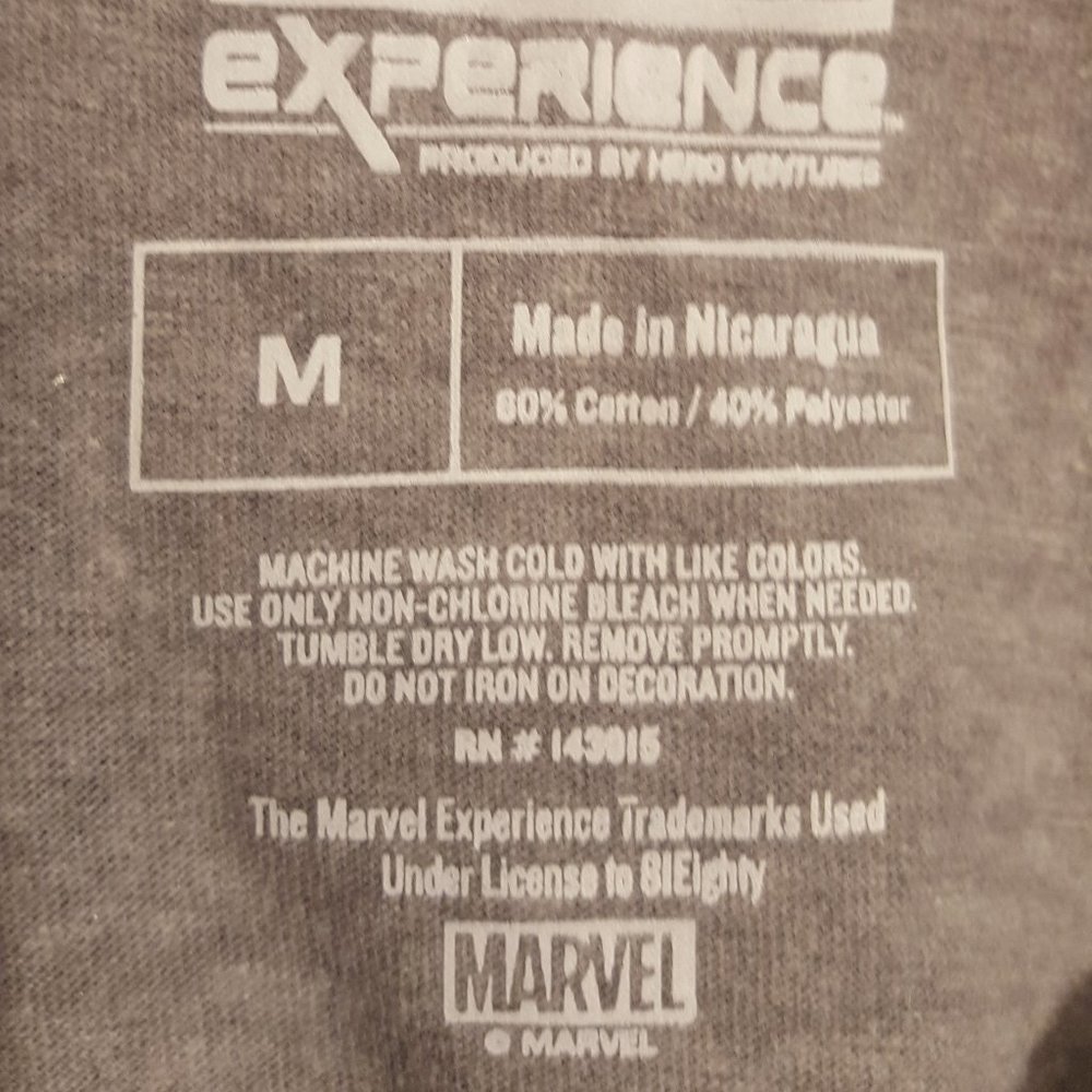 MARVEL SHE-HULK T-SHIRT - Collector's Comics Gray - Picture 6 of 7